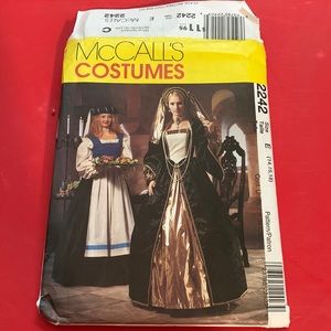 McCall’s Renaissance costume pattern
